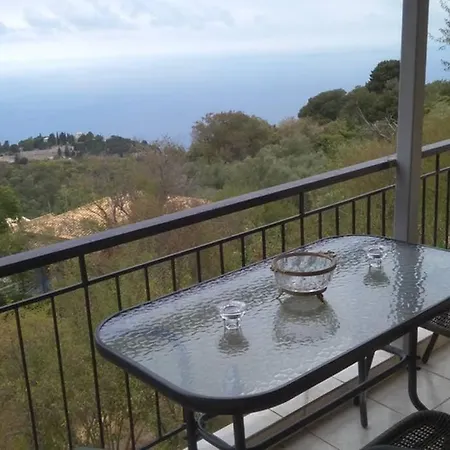 παραδοσιακό σπίτι με θέα * Δρυμώνας
