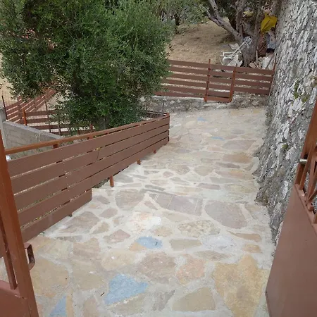 Traditional House With View Holiday home Drymon