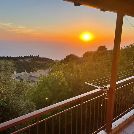 παραδοσιακό σπίτι με θέα Δρυμώνας